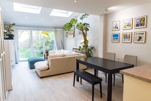 House - Beautiful Earlsfield Home With Garden (London)