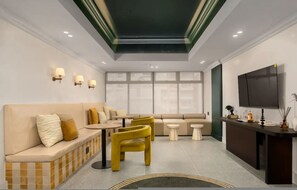 Apartment, Smoking - The Sage Queen Bed Studio 711 Sea Point CPT (Cape Town)
