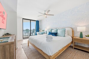 4 bedrooms, desk, iron/ironing board, travel cot - Ocean Front Condo- Indoor & Outdoor Pools- Lazy River + Hot Tub (North Myrtle Beach)
