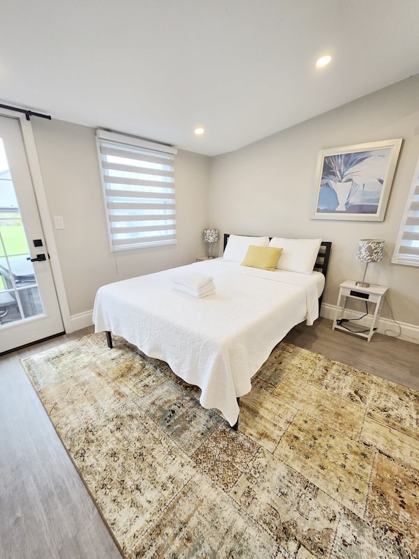 3 bedrooms, desk, iron/ironing board, free WiFi