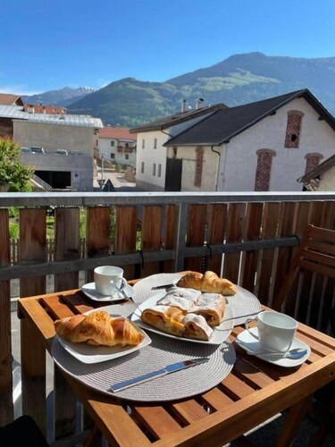 Apart Vinschgau (Val Venosta) - charming, cozy apartment with mountain view
