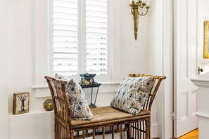 Interior - Casa sul Mare Near the Coast (Ogunquit)