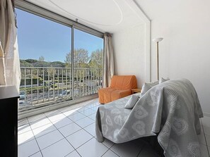 Interior - Bright studio in the center of La Grande-Motte (La Grande-Motte)