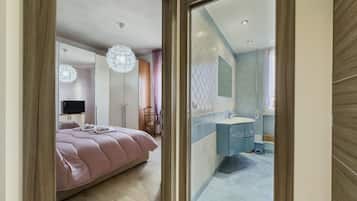 2 camere, una scrivania