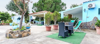 Sardinian Apartment for 6 with Private Terrace, Three Minutes’ Walk from the Beach