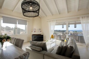 Luxury Villa, Private Pool, Executive Level | Living area - MZ Eternity (Ermionida)