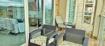 Dream Getaway | Pool View + Resort Beach Access