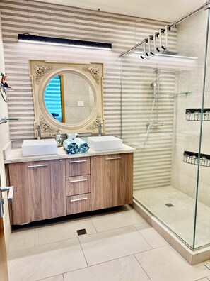 Bathroom - Dream Getaway | Pool View + Resort Beach Access (María Chiquita)