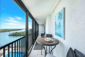 Outdoor dining - Bonita Beach Condo | Gulf & Bay Views | Wraparound (Bonita Springs)