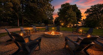 The Sandbar Lodge at Torch Lake