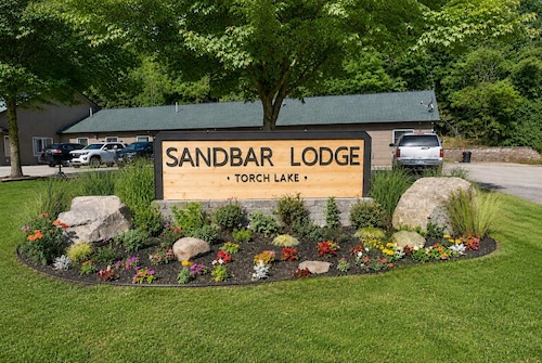 The Sandbar Lodge at Torch Lake