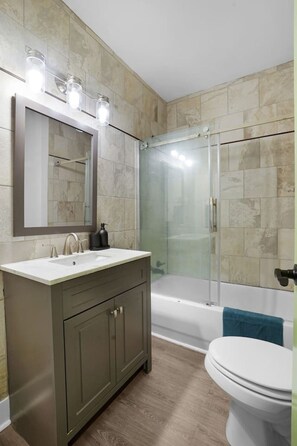 Bathroom - Townhome Sleeps 8, Pet Friendly! (Indianapolis)