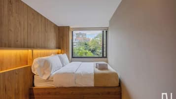 Apartamento, 2 camas de casal, varanda, vista para a cidade (Gardens A204) | 2 quartos