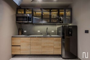 Apartment, 1 Queen Bed, Kitchen, City View (Unique 321) | Private kitchen - NOK Modern 1BR Apartment in Unique Mine (Bogotá)