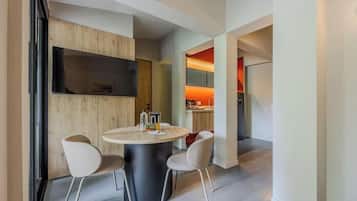 Apartment, Berbilang Katil, Patio, City View (Gardens A304 + Sat) | Tempat makan