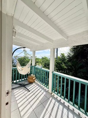Property grounds - Coastal Caribbean Cottage (St Thomas)