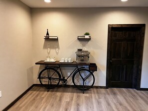 Interior - 3-bedroom modern cabin in Murphy with cozy mountain vibes (Murphy)
