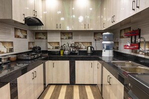 Private kitchen - Forever Bidya Premium Homestay (Lalitpur)