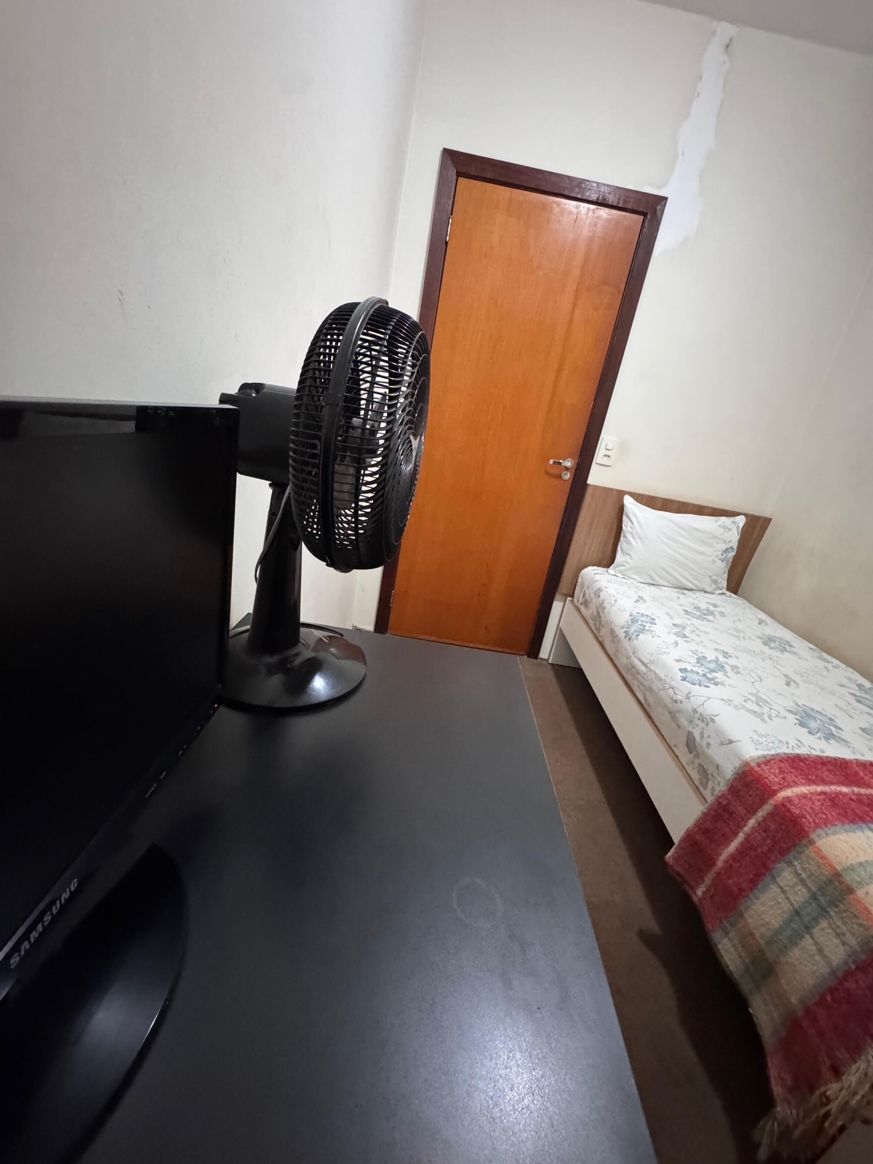 Kamar Basic