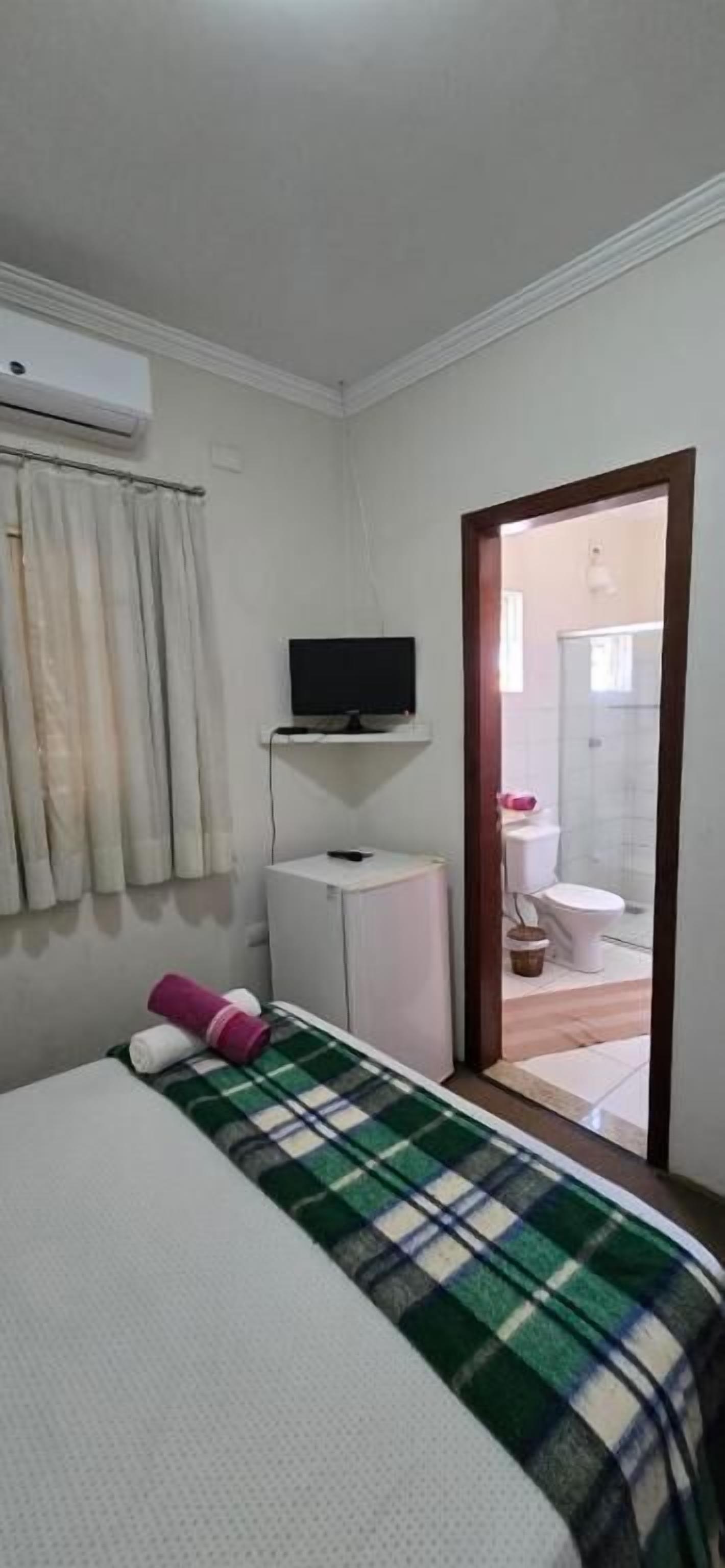 Kamar Triple