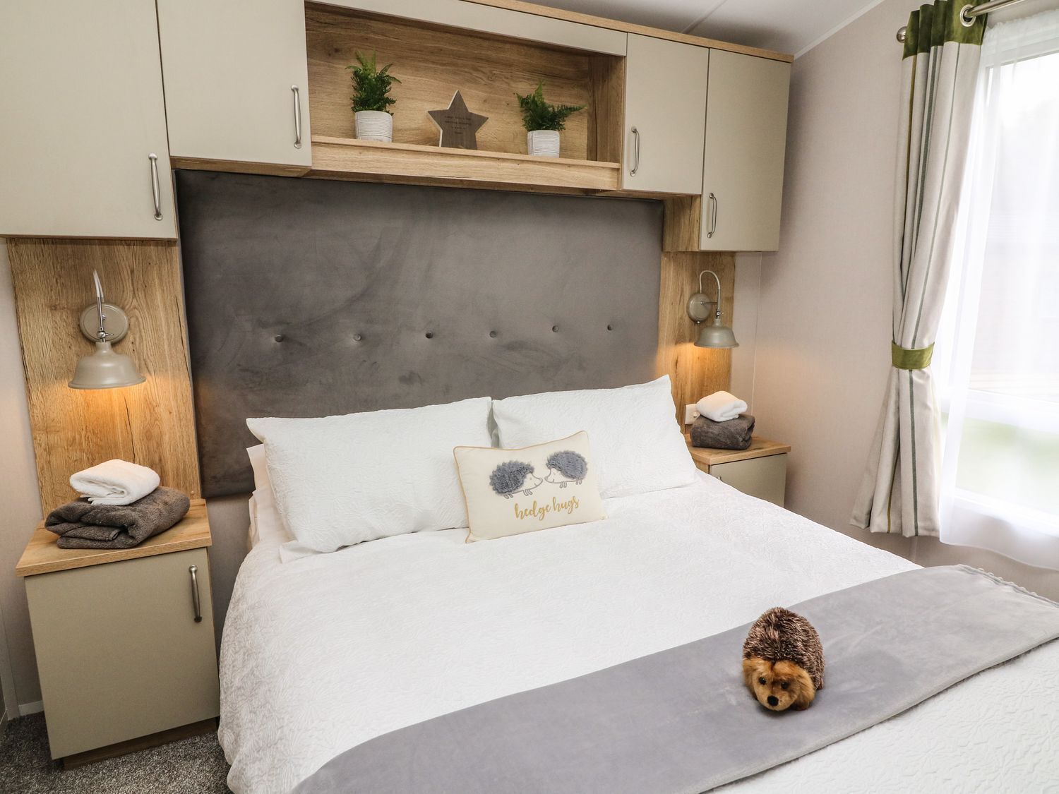 2 kamar tidur, Wi-Fi gratis, dan didekorasi berbeda-beda