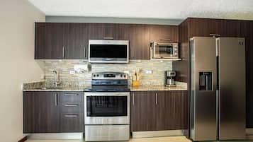 Apartment, Multiple Beds, Garden View (Costa Linda 8-11) | Private kitchen