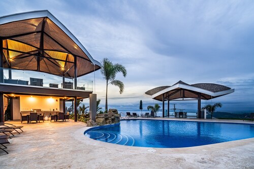 Wake Up to the Ocean Exclusive Luxury Escape