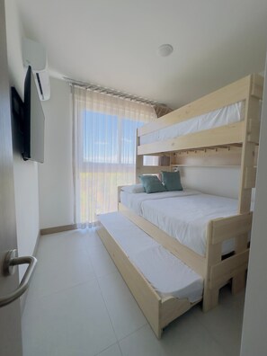 Căn hộ, nhiều giường (Mar a Mar 1201) | 3 phòng ngủ, bàn ủi/dụng cụ ủi quần áo, trang trí khác biệt 