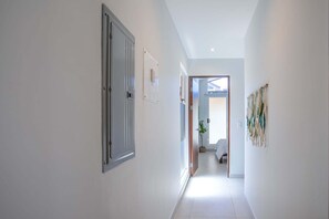 Interior - Private Pool & Tropical Style, Minutes From the Beach (Jacó)