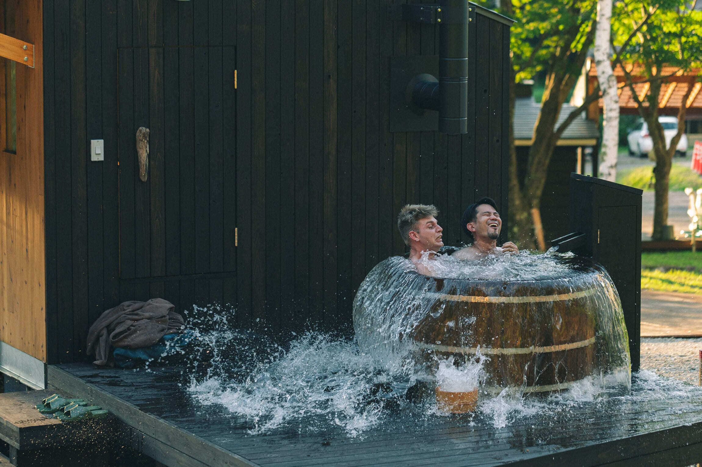Outdoor spa tub
