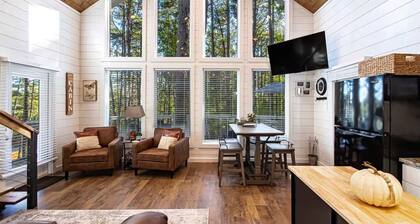Monarch Manor Treehouse at Greers Ferry Lake in Shirley, AR