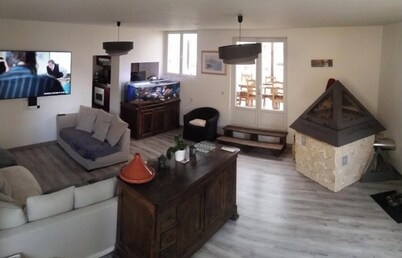 VILLA 2 POOLS SLEEPS 27