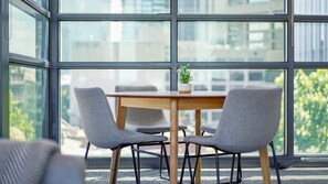 Dining - All Aboard Central Elevated Views & Carpark (Melbourne)
