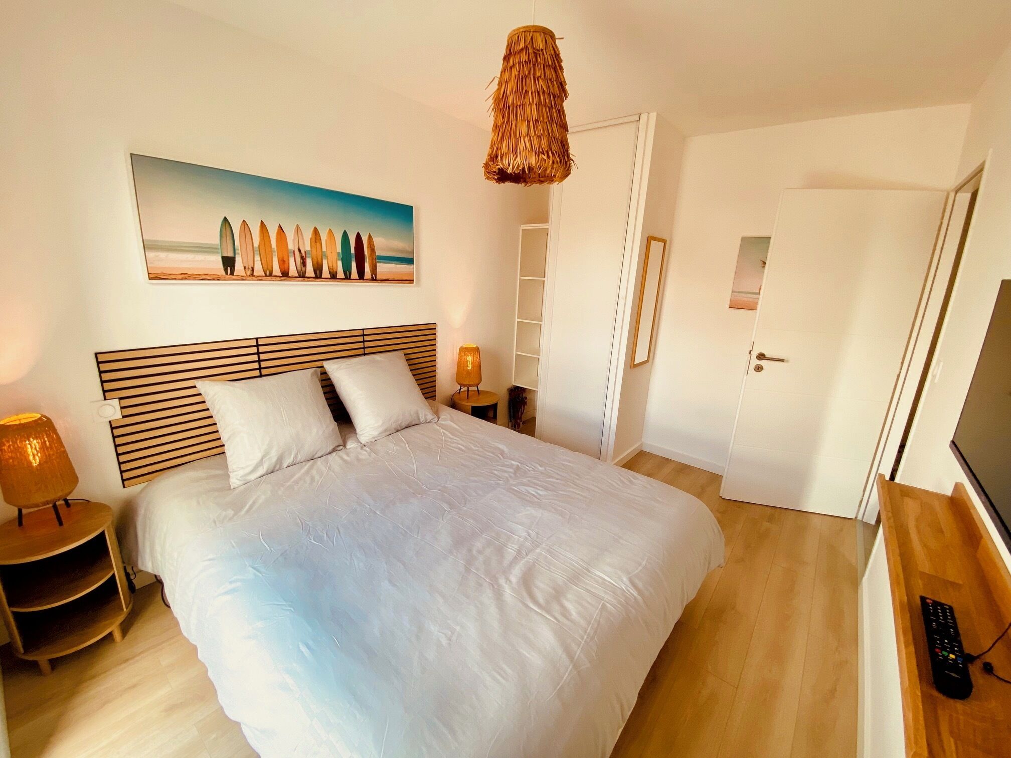 4 chambres, fer et planche à repasser, accès à Internet, literie fournie