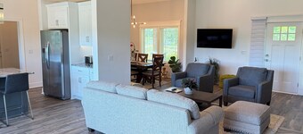 Spacious New 3BR/2BA Home -Sleeps 6 Adults - Near World Cup Venues