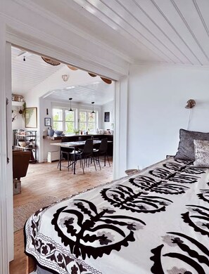 4 bedrooms
