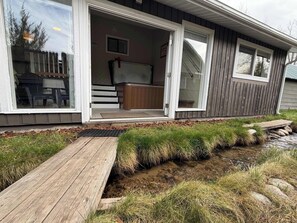 Exterior - Spring Water Ranch-Dog Friendly with Hot Tub. (Red Lodge)
