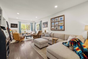 TV - Spring Water Ranch-Dog Friendly with Hot Tub. (Red Lodge)
