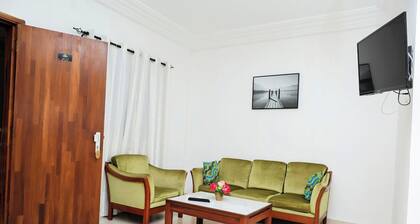 Royal Hotel by Lorenzo
