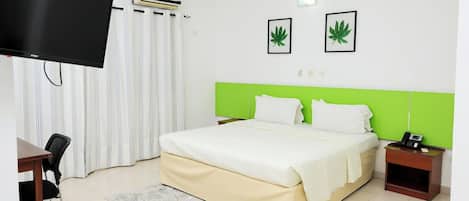 Chambre Confort, balcon | Espace de travail pour ordinateur portable, Wi-Fi gratuit