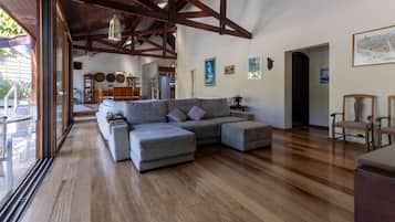 Eenvoudige chalet | Woonruimte