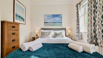 Desk, iron/ironing board, free WiFi, bed sheets