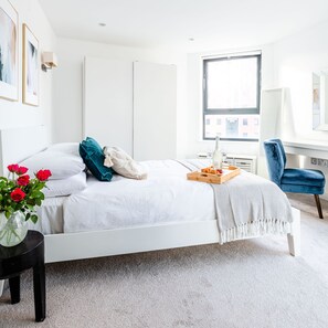 1 habitación, escritorio, tabla de planchar con plancha y wifi gratis 