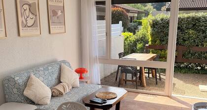 Pretty cottage on the edge of the Landes forest