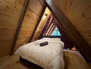 Deluxe-bungalow, näköala uima-altaalle