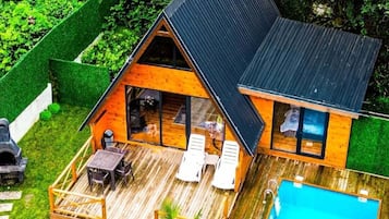 Deluxe Bungalow, Pool View | Pool