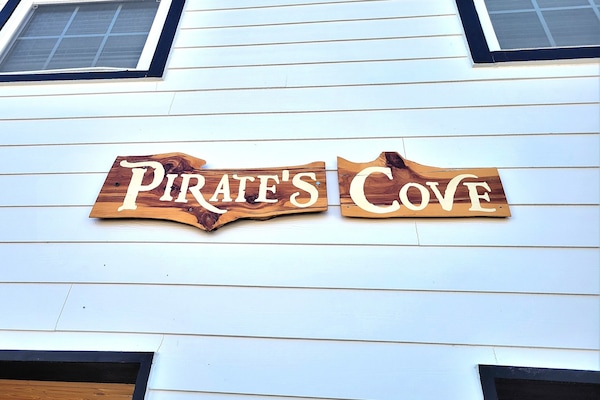 Capn's Corner is in the Pirate's Cove complex on S. Ninth Street in Port A.