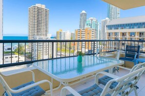 Property grounds - High-Floor 2BR Ocean View Escape (Surfers Paradise)