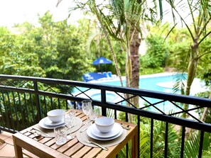 Outdoor dining - 2BR Family Resort at Aqua Park (Mermaid Beach)