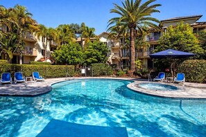Pool - 2BR Turtle Beach Mermaid Beach Aircon (Mermaid Beach)